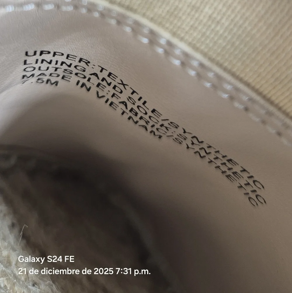 Banana Republic stylish espadrilles